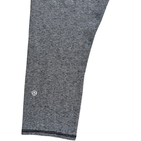 Lululemon Athletic Leggings Cropped Gray Striped Size 8 - Picture 6 of 7
